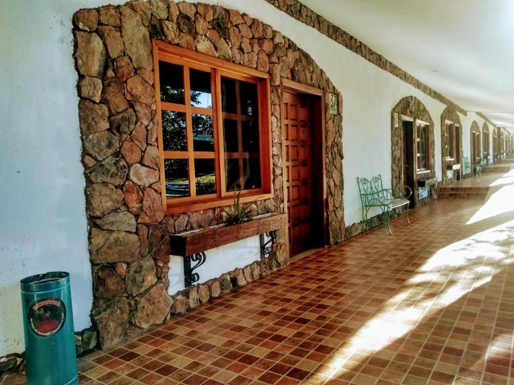 Hotel Hacienda Las Marias Meoqui Екстер'єр фото